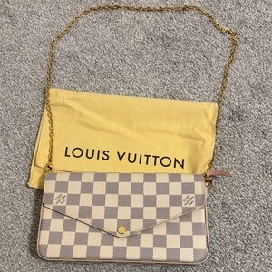 Louis Vuitton Checkered Clutch - Cream and Brown
